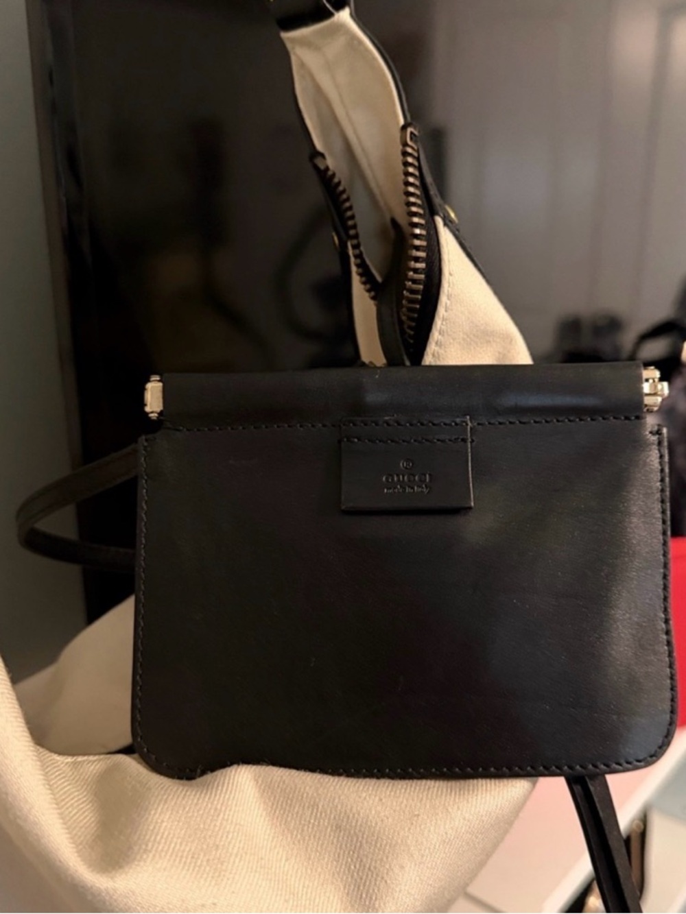 SOLD LIVE! Rare Gucci Cream Canvas Hobo Shoulder Bag Black Leather Trim & pouch! - Picture 7 of 8